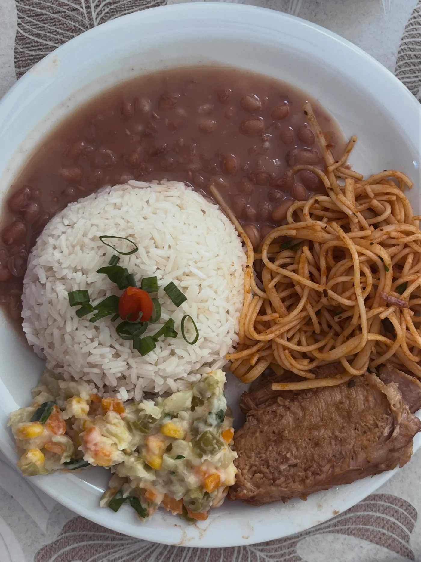 PF Pernil, Maioneze E Macarronada
